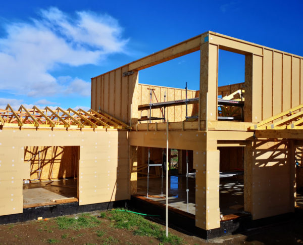 chantier préfabrication bois blocs modulaires préparé et anticipé