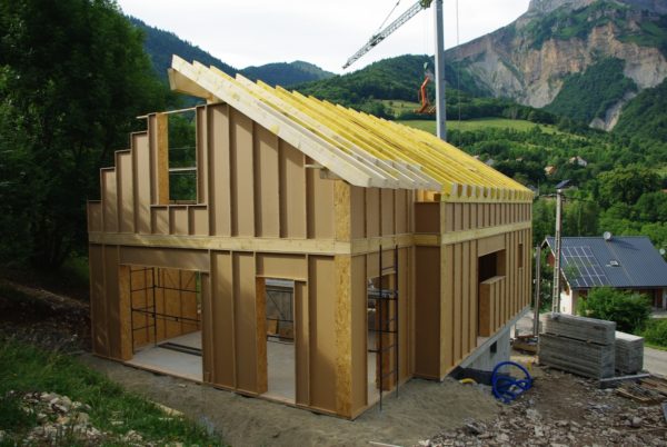 construction totale blocs modulaires construction ossature bois préfabriquée