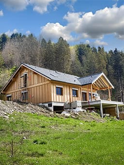 Maison bois prefabriquee type chalet bois