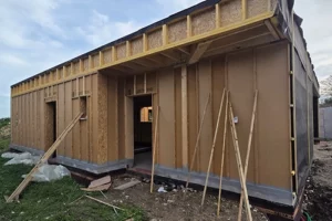 maison paille en cours de construction