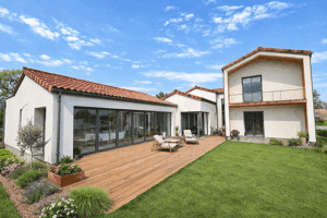 Maison neuve à lyon demeure sur mesure piscine intérieure