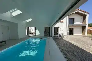 Maison contemporaine 2 architectuer complexe enduit crépi